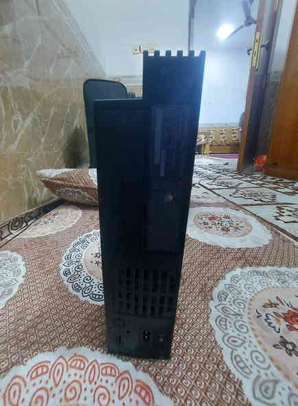 السلام عليكم بلي 2 شغال نقصه بس فلش العاب ويه يده واحد سعر قيم وخذ رقم *********** المكان الخمسه كيلو
