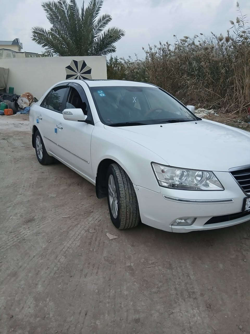 السلام عليكم 
للبيع سوناتا 2010 مرقم بغداد جديد سنويه 2030 بسمي مكينه 2400 مكفوله من الصبغ والتبديل والمعجون بيها بارد قليل فقط تبريد تدفئه شغاله السياره كامله وكير محرك بلادي ومنضومه لايت زنون خير من الله ما نقصها اي شي  للستفسار اتصل ع ***********
*********** غير متواجد ع النت  السعر 150 وبيها مجال
