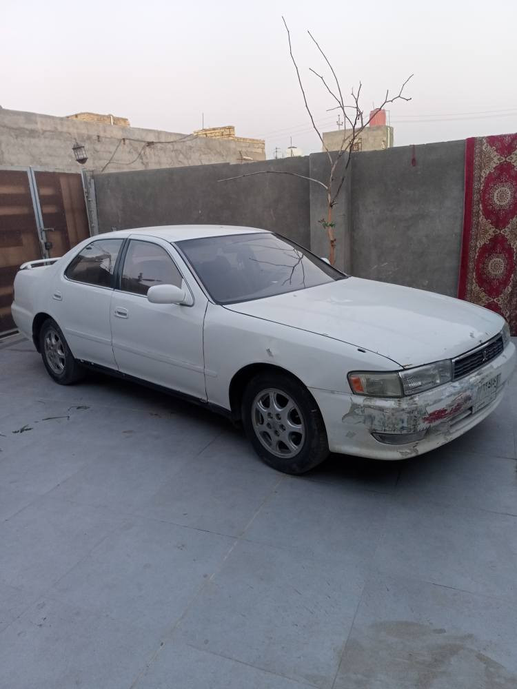 كرسته موديل 1993 سعرهه 55 بيه مجال راعيهه مستعجل على مداوره ناصريه حي السبل رقم الهاتف *********** ناصرية, ذي قار
