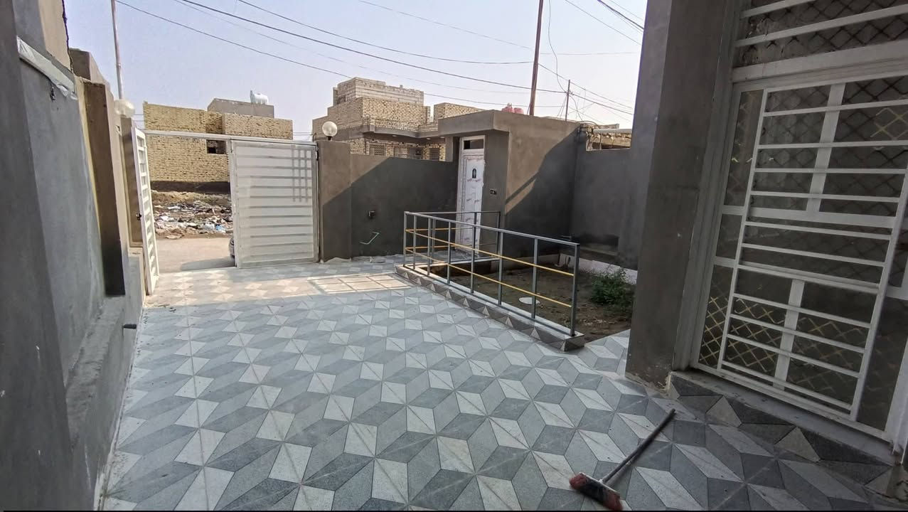 🏡 دار سكن للبيع – سند 25
طابو زراعي

📍 موقع قريب ومميز
طريق السنية السياحي
مجمع توحيد العفلوكي – بعد السيطرة

📐 المساحة: 178 م²

🔹 التفاصيل:
غرفتان • صالة • استقبال • مطبخ
مناور (2) • طارمة • حديقة
صحيات داخلية وخارجية

⚡ تتوفر جميع الخدمات
(ماء • كهرباء • تبليط • مولد شارع)

📞 للاستفسار:
مكتب علاء الخالدي للعقار
***********

