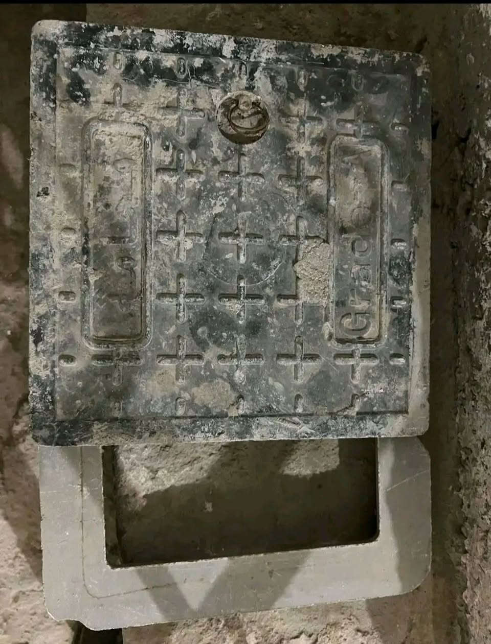 منشار ودريل الاصلي ومروحه وصونده وغطاء مجاري وصندوق عده يشتري يراسلني


**إذا كنت صاحب هذا الإعلان وتريد حذفه لأي سبب، رجاءا أرسل رسالة إلى الدعم الفني**