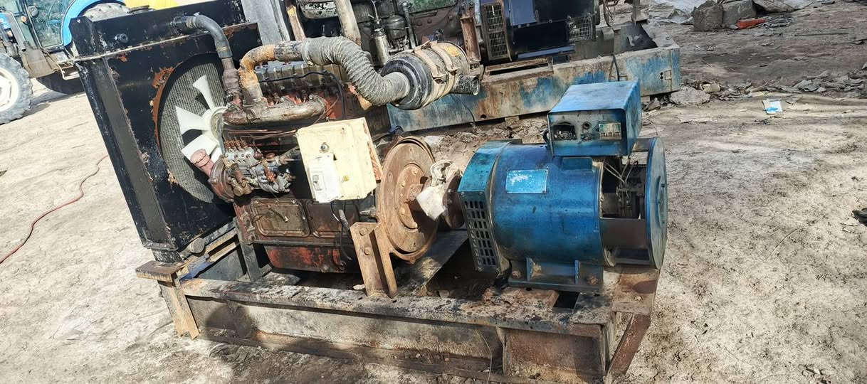 مولد بيركس صيني اربعه شغال بشرط 50كيفي السعر 15 وبي مجال  المكان ديالى ناحيه العضيم يوجد توصيل للاستفسار ***********
