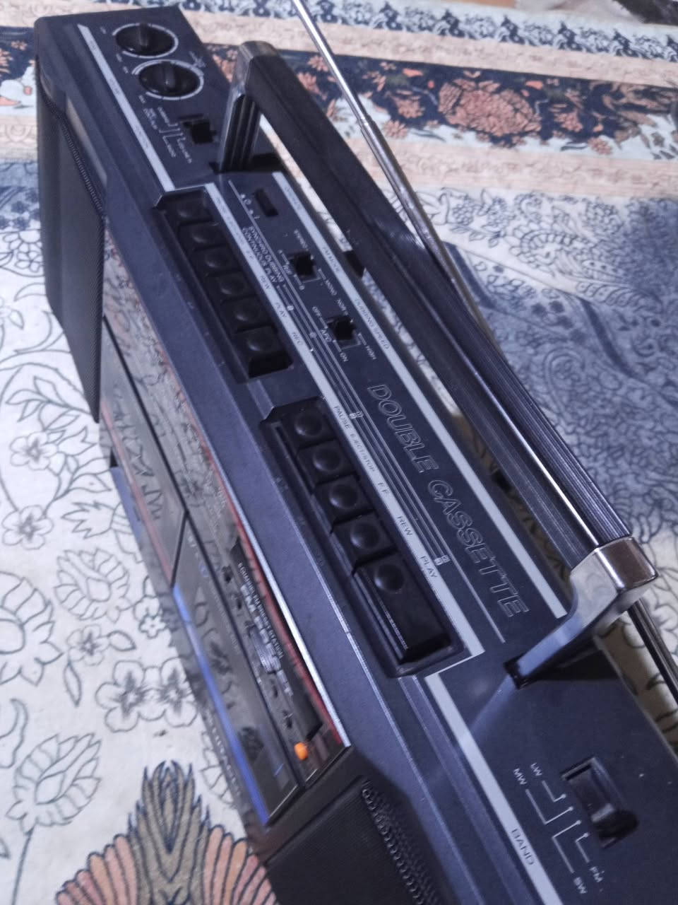 السلام عليكم هيتاشي نضيف جدا شغال بالكامل راديو خزن ميموري للستفسار راسلني وعرف التفاصيل


**إذا كنت صاحب هذا الإعلان وتريد حذفه لأي سبب، رجاءا أرسل رسالة إلى الدعم الفني**