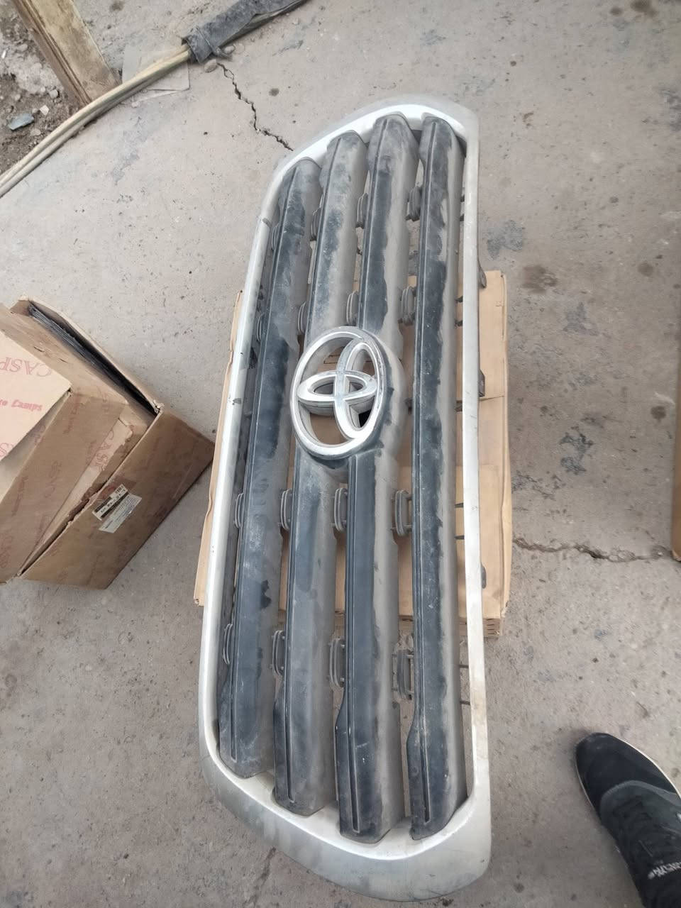 السلام عليكم هذني غراض مال لاندكروز للبيع واليريدهن يتصل ع
***********
