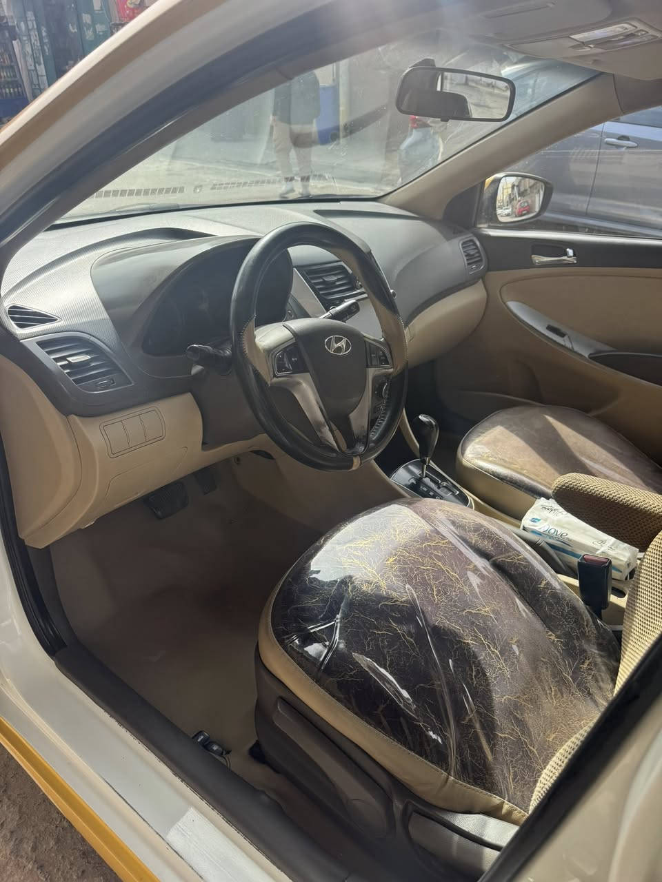 اكسنت موديل ١٣ خليجي مكفوله من الحادث فول 1/1  بسمي سياره خير من الله مكينه كير حداديه تايرات دوشمه خير من الله  السعر 95 وبيه مجال  *********** العنوان بغداد حي العلام
