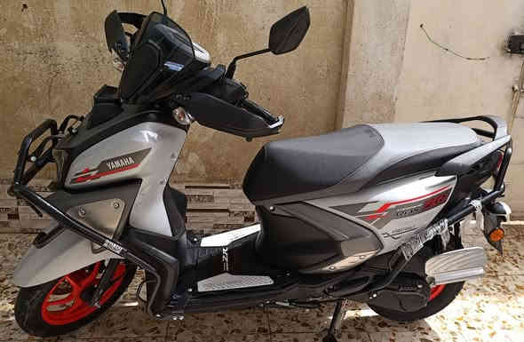 السلام عليكم 
Zr 2024 

السعر 2400

 المسافة المقطوعة 1300 حقيقي
 بنزين محسن

كفاله من كلشي +درع +دوسه دبل +ارضيا اصلي Zr +مري

 استفسار اتصل ***********
