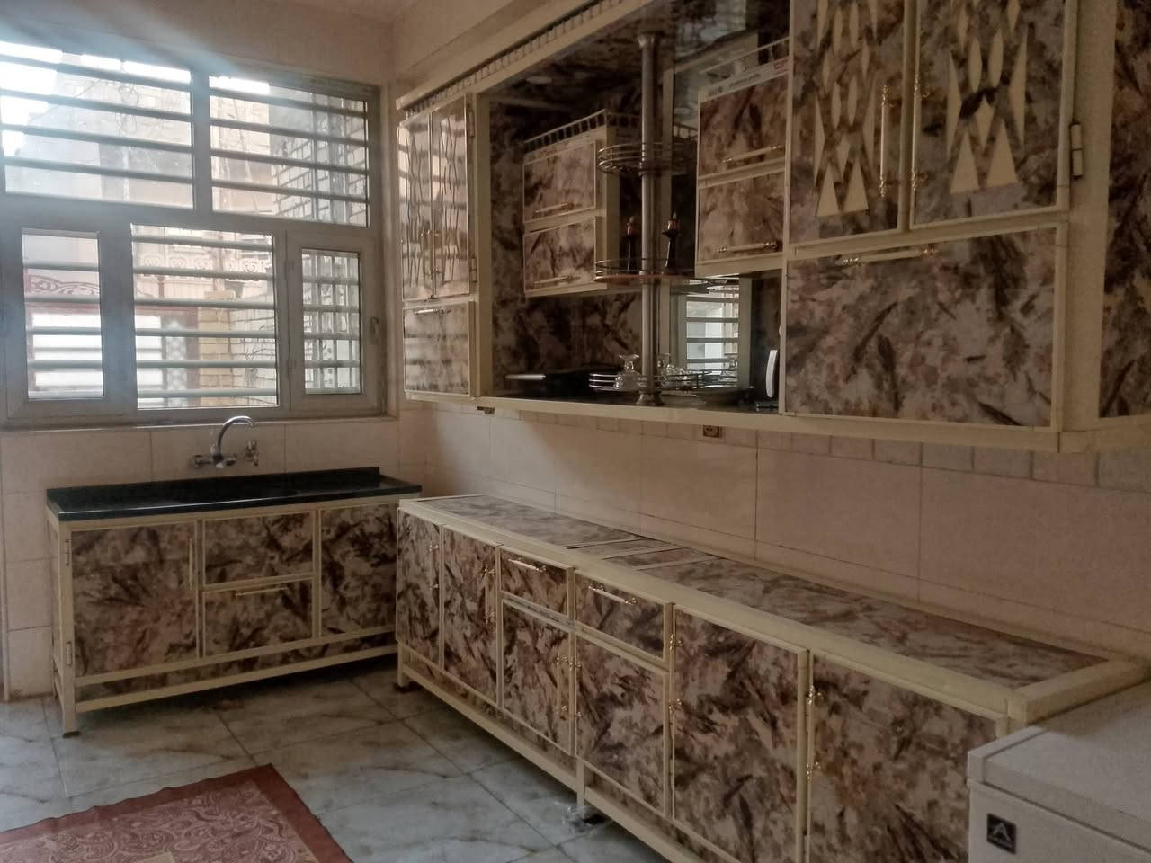 كاوننر 3قطع و3امتار السعر 400 مكاني البلديات  ***********
