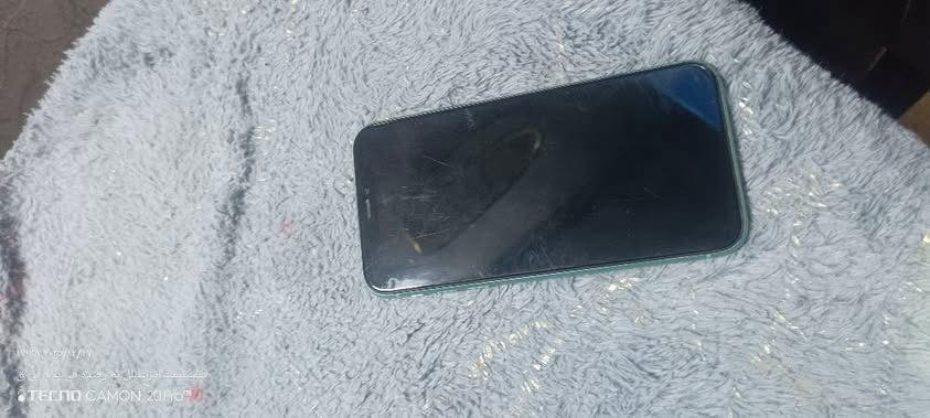 ‏11 عادي ذاكرة 128 بد السعر 200
***********￼
