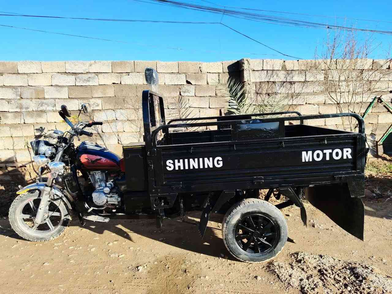 السلام عليكم
ستوته للبيع
موديل2020
محرك ما مفتوح
محرك22
تواير جدد
كهربائيات كامل
كلشي ما عايزه برغي ما تحط عليه
هـ ***********
السعر مليون و300
