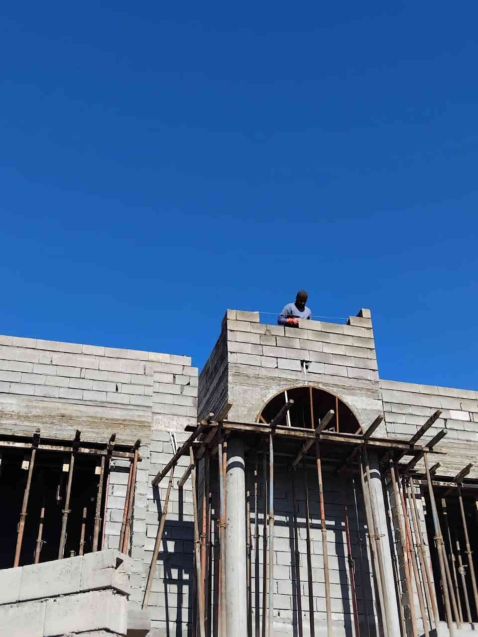 تم الانجاز بفضل لله  خلفه بناء طابوك بلوك لبخ  للاستفسار مراسله الصفحه او ***********
