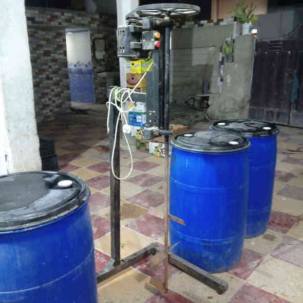 السلام عليكم مكينه زياهي للبيع مع براميل عدد 3 السعر 500 وبيه مجال العنوان حله للاستفسار ***********
