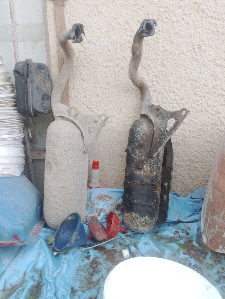 كزوزات ثنين واحد اصلي واحد تجاري يرهم بزون بوتين بشرط اي سد ما بيهم مكان ايمن


**إذا كنت صاحب هذا الإعلان وتريد حذفه لأي سبب، رجاءا أرسل رسالة إلى الدعم الفني**