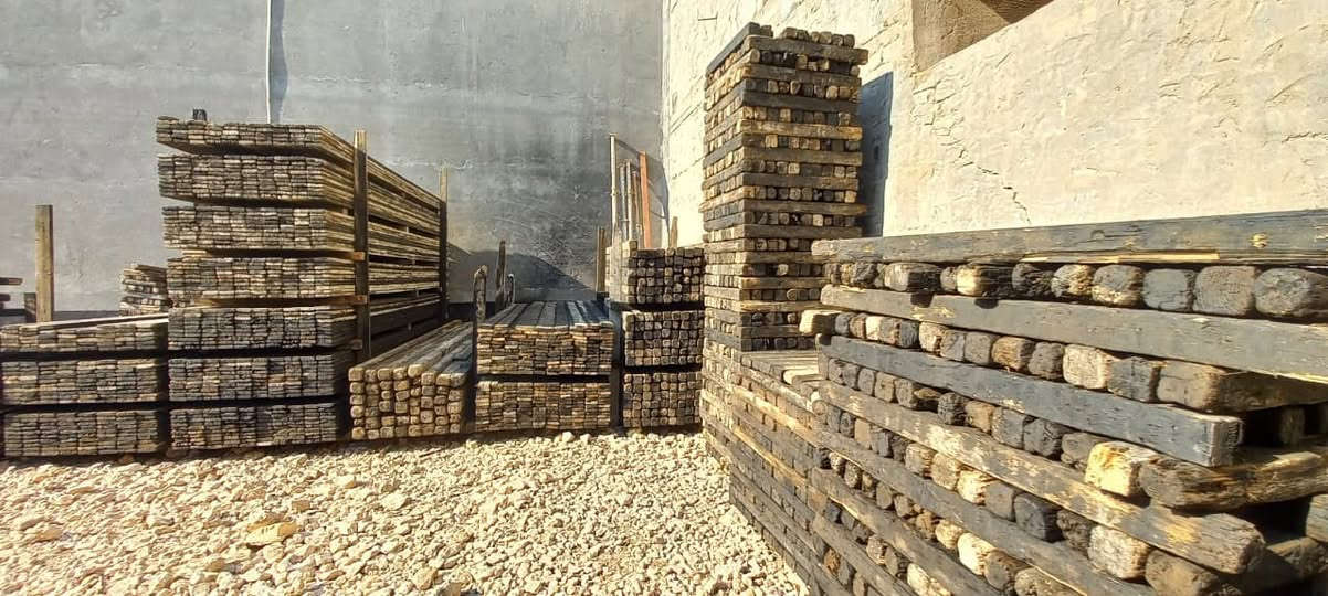 قالب خشب روسي تارس للبيع العدد 26 مكعب
مكاني حله حي العسكري *********** حلة, بابل
