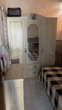 غرفه نوم للبيع ام نفر نضيفه رايدهه 350 وبيهه مجال لطيبين مكاني بغداد07...