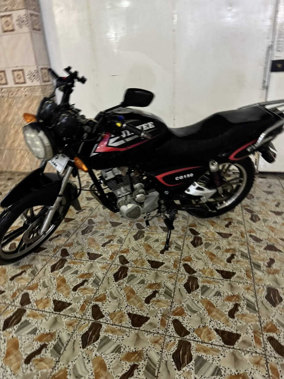 جني باندا ماناقصها برغي نكره سلف مفتوحه بس بستم 600وبيها مجال واتساب ***********
