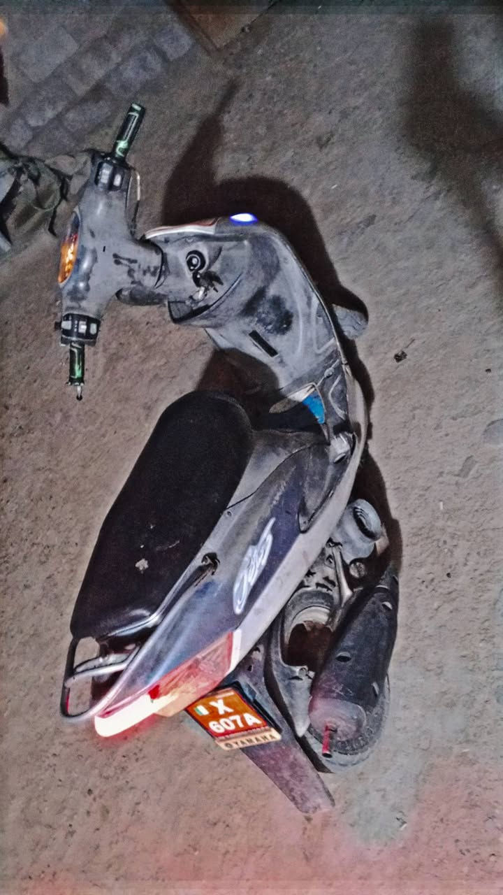 سلام عليكم دراجه ماكس قجمه فول ملوحه  للبيع مكاني بصره ابو الخصيب دراجه كلها ختم واحد بلاديه دراجه مفتوحه بس ولفات وكهربائيات كلها شقاله 
بس السلف الباتري طايح ولباقي كله شقال السعر 550وبيها مجال ولمو شراي لا يكسر بلسعر ولا يجي رجائن وهاذ رقمي ***********ولشراي اني بخدمته
