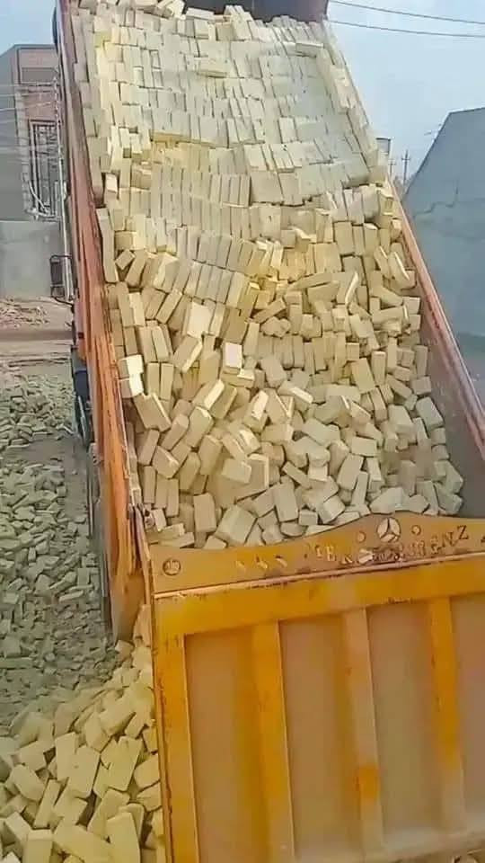 إعــــلان إلى أهالي ميسان والبصرة الكرام 
تم تخفيض الاسعار الطابوق مناسبه
 نوفر لكم جميع أنواع الطابوق درجة أولى
جودة عالية أسعار منافسه وخدمة توصيل سريعة 
 ضمان تام في العدد + زيادة (800 طابوكة مجاناً)
 للتواصل او الاتصال 
 عبر الخاص أو الواتساب
📞 ***********
📞 ***********
خدمة توصيل سريعة لجميع المناطق ميسان والبصرة الحبيبه
