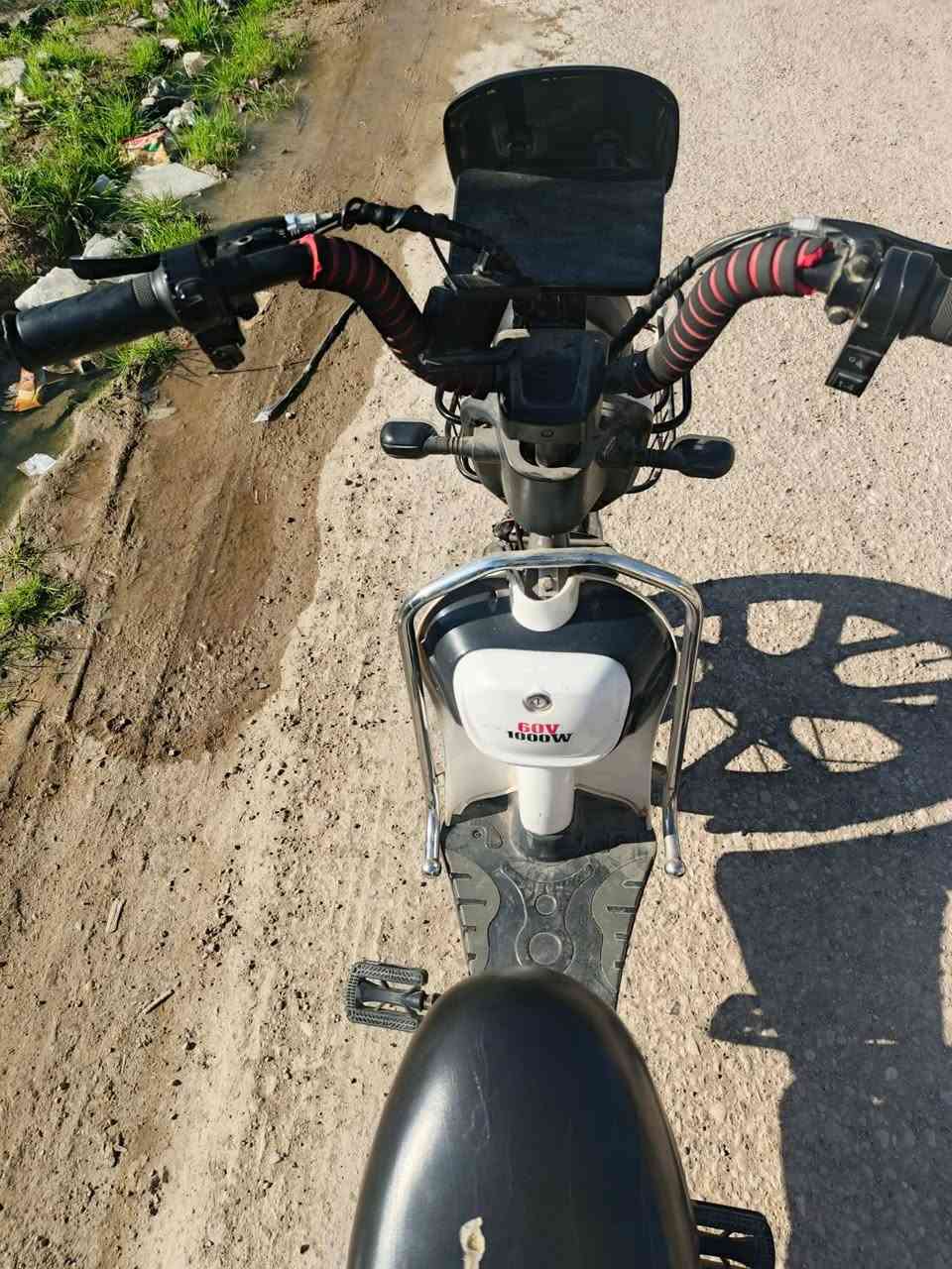 السلام عليكم
دراجة شحن للبيع موديل 2024 نظافة فول 
مواصفات شاشة وبصمات تشغيل عن بعد 
فقط نقصها بطاريات السعر 250


**إذا كنت صاحب هذا الإعلان وتريد حذفه لأي سبب، رجاءا أرسل رسالة إلى الدعم الفني**