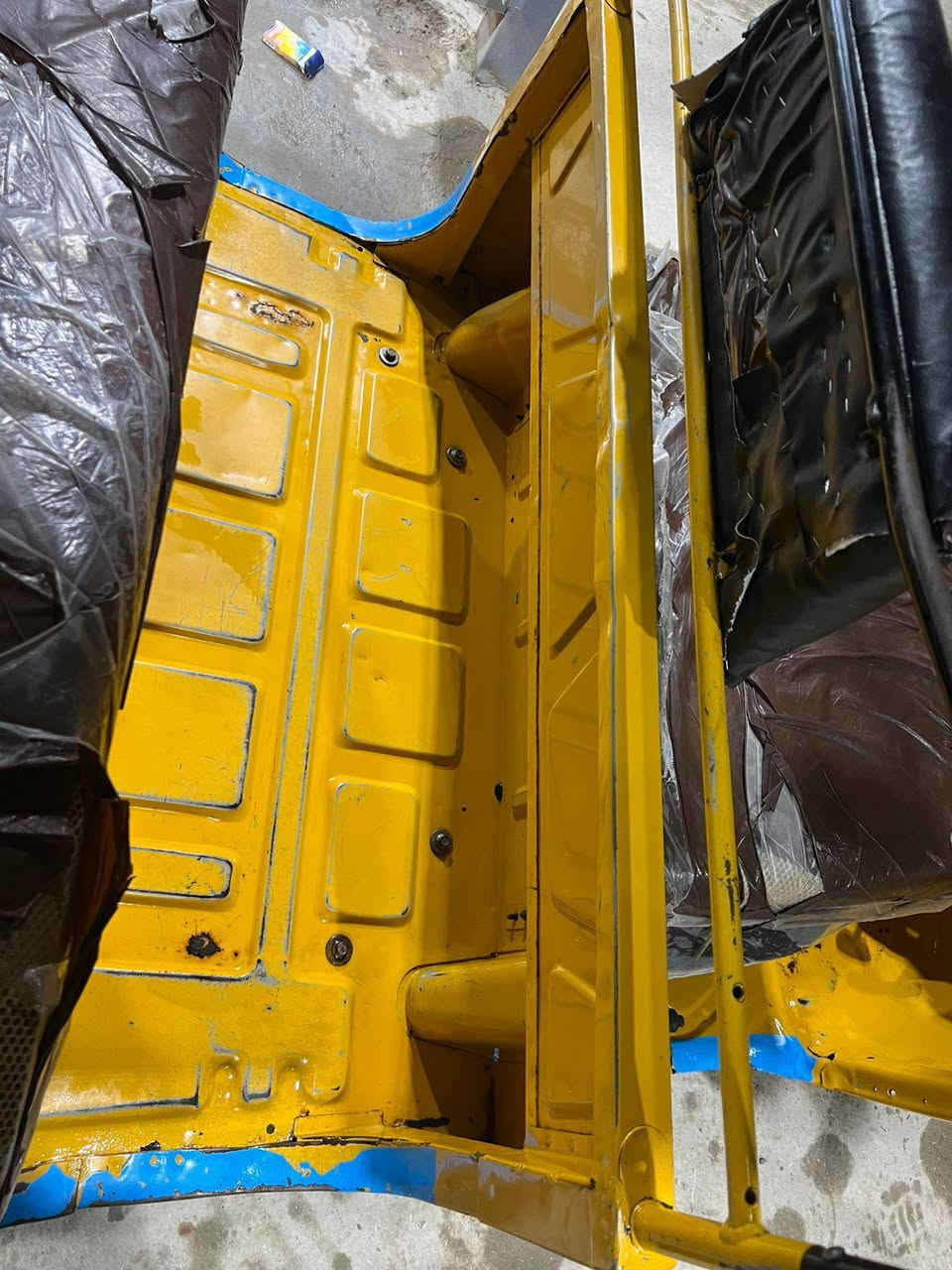 سلام عليكم 

تكتك موديل 2020 مرقمه رقم وسنويه رقم نكليزي تكتك خير من الله كشر يخبل بيه نصبه معمره بس دواسات وبيه بارد بل لغد موضح بصوره تخم تايرات جدد السعر 7مليون وبيه مجال العنوان الدوره رقم *********** واتساب متواجد فيس ممتواجد
