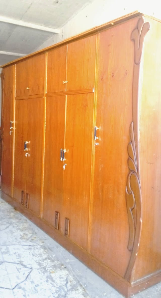 كنتور مستعمل ست ابواب طابقين تسكام للبيع ويوجد خدمة توصيل *********** مكاني الشوملي
