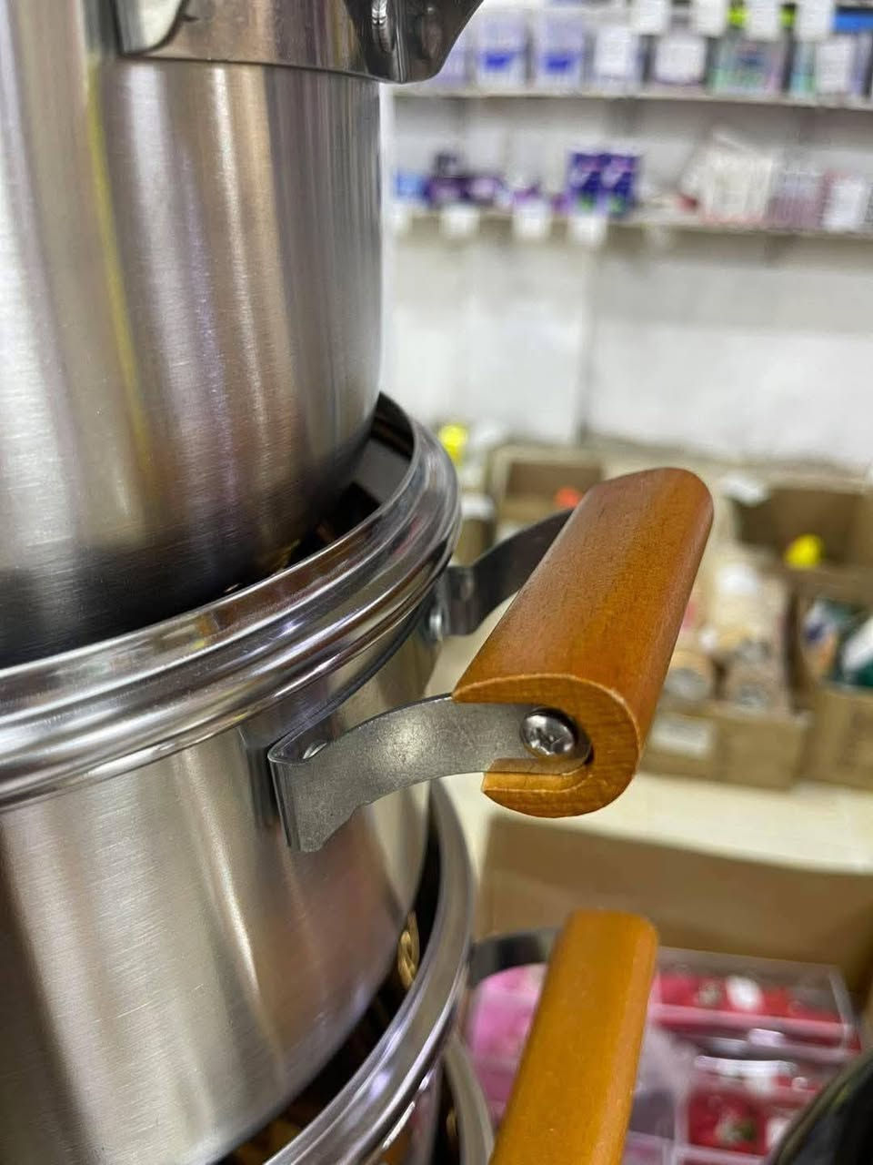 سيت كدور ستيل أصلي
متوفر حاليا ب٣ قطع
غطاء زجاجي ضد الحراره
قياس ٢٢ و٢٤ و٢٦
للطلب مراسله الصفحه
أو التواصل على الرقم
*********** واتس
