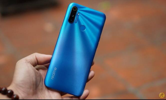 للبيع 📱
جهاز Realme C3 الأحمر ❤️
✨ المواصفات:
رام 3GB
ذاكرة 64GB
معالج G70 ممتاز للألعاب 🔥
مناسب للببجي والاستخدام اليومي
الشاشة نظيفة جدًا ولمس سريع
ويا حماية شاشة
الجهاز شغال طبيعي بدون مشاكل
السعر: 80 وبي مجال للجادين 💸
للتواصل خاص 📩


**إذا كنت صاحب هذا الإعلان وتريد حذفه لأي سبب، رجاءا أرسل رسالة إلى الدعم الفني**