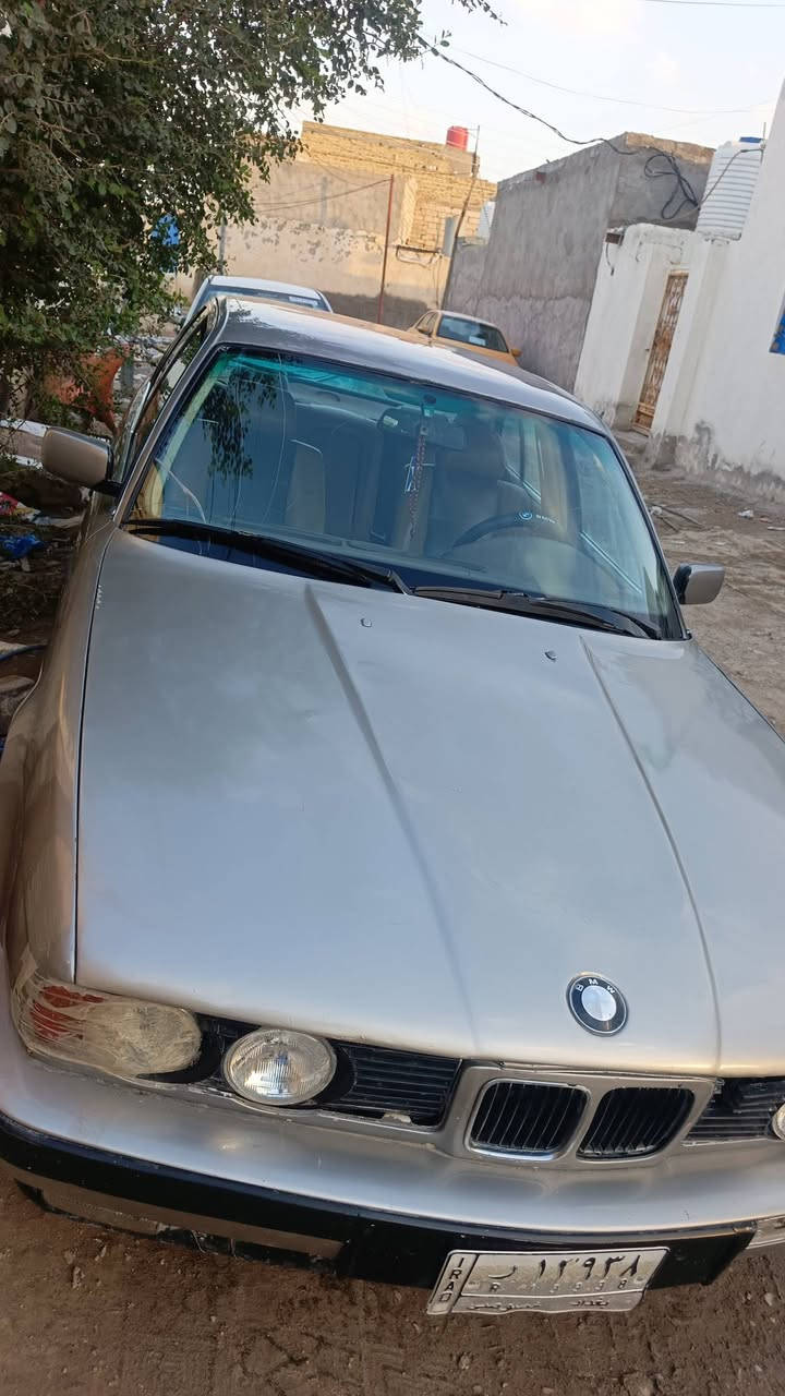 للبيع بيم 525 محور فيفتي كير ومكينه كرتون رقم السياره بغداد ومكان السياره ناصريه المركز وصحبه شرعي بلنجف سياره مانقصه بس تبريد وشاري يتصل هاذه رقمي ***********
