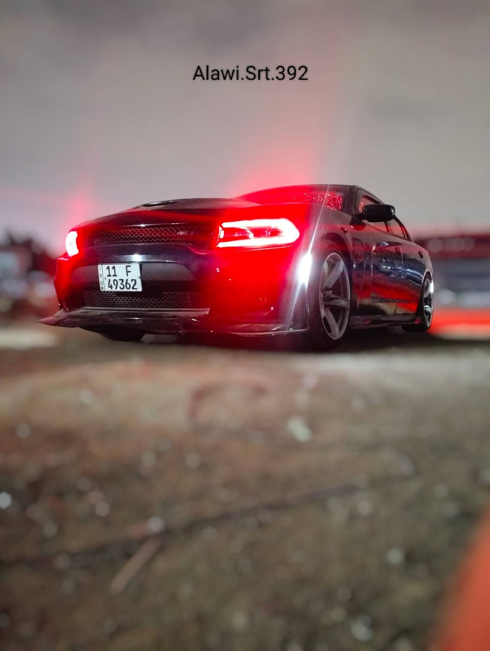 بسم الله الرحمن الرحمن
اللهم صلي على محمد وأل محمد..في البدايه
 كلشي يخص السيارة ذاكره بالمنشور الي تعجبه السياره اخلي على راسي 🫡 وبطن عيني 👁️ والي ما تعجبه السياره تروح فدوه المداسه وأنشاءالله يركب اغاتهه 👇�
               
#دوج_جارجر 🇺🇲 
موديل (2019) فئة (SXT)
محرك (6.سلندر.3600)
(تو_ويل)رقم بغداد الجديد هزه وسنويه جديده 
(#السعر_230_ورقه_يعني_شدتين_وثلاثون) الحادث مثل ما موضح بصوره باب وجبتلها باب نفس لون ونفس الكود بدون صبغ وبدون ايرباك وبيها وبارد جاملغ امامي.وجاملخ خلفي على كد شبر 🫲(شواصي اللغود كافه الدواخل مكفوله ومكفوله كفاله عامه بعد) 
كير.محرك.صدرخلفي.امامي كله جديد ومكفول عام ووين ميعجبك افحص 
منضومة تبريد مع الفريز كله جديد تبريد ثلج 🥶 تدفئه شغاله 🔥
ممشى السياره (👈83 الف مايل) حقيقي وشرط الفحص 
محدث اسSRTارتي(كت كامل)
الاضافات 
1__سقف روز زرع الف حبه 600$ 1000حبه كامله 
2__اناره غرفه داخليه كامله 200$
3__كت اسSRTارتي كامل للاخير
4__فلنجات مزرفه SRT
5__فجوج SRT 
6__لدات دواخل تكساس 
7__لحايه ودوسات وشفقات كامله للاخير
8__لدات متغير اروكال تحكم بالموبايل 200$
9__منضومه زنون 200$
10__جكات(اسS2تو) الاصدار 25 جديده 1500$ 
11__غرفه مال سكات اصليه حضن 400$
12__شاشه كار بلي وكامره دواره 
13__ويل نجمه خسفه قويه  400$
14__بلكات ريسلنك
15__عبوه مع فيت بم ريسلنك 180$
16__ولف حماوه ريسلنك
17__استدات طلقه تخم كامل اصلي اصلي
18__دواخل كاربون فايبر 
19__دبل بصمه واثنينهن اصليات 
20__سبايدر خلفي اصلي وليس تجاري 
21__مطريات بوب اصليات 
22__كاعيه جلد مع الصندوق 
وبعد بيها هوايه اضافات
السياره جديده على ايد وحده وكامله والكمال لله
.
نواقص السياره...زوج تايرات فقط...للأستفسار📞

 (***********)
