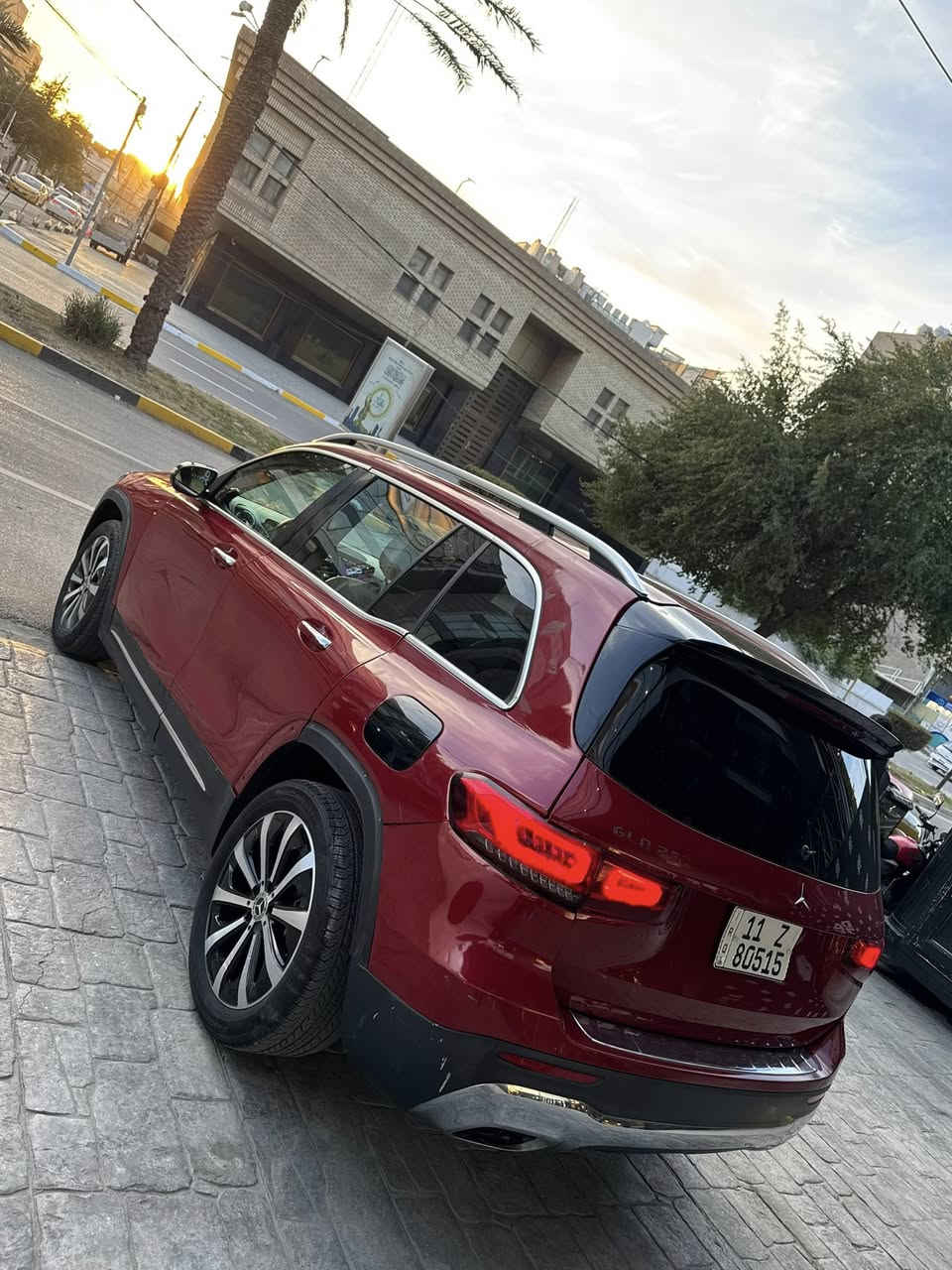 مرسيدس مديل 2021 Glbفول مواصفات عدا السلايت مساج تدفئه تبريد جاهزه مكانها بغداد بيها اربع قطع صبغ تحويل مباشر السعر 243 وبيها مجال للاستفسار ***********
