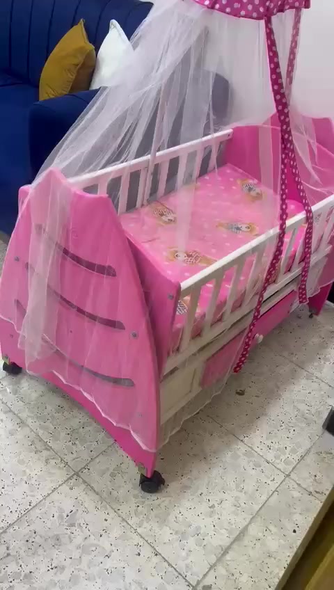 السلام عليكم للبيع نضيفات حيل ثنينهن قفلهن 100 الف الزعفرانيه ***********
