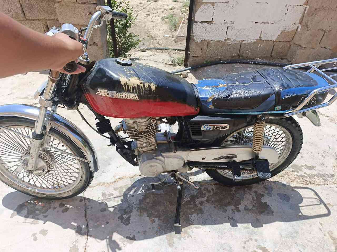 سلام عليكم دراجه اربعه كير البيع دراجه نضيفه السعر 225او بي مجال المكان ديالى شهربان الرقم ***********
