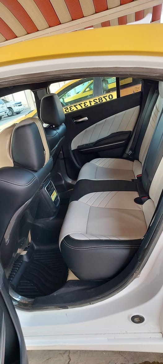 السلام عليكم اخوان جارجر2019للبيع بدون حادث رقم بغداد اجره خطهه بغداد ديالى كير محرك اكسل حداديه كفاله دوشمه جديده صبغه جديده تخم تاير لايت زنون زرع عدسات جاهزه للعمل السياره السعر225بيهه مجال بسيط للاستفسار ***********
