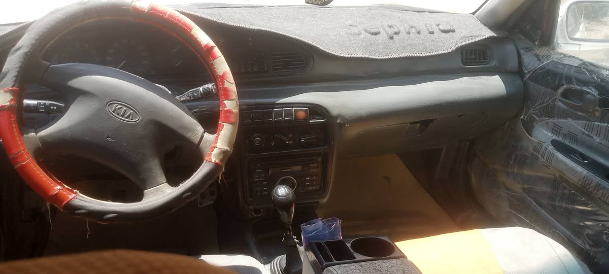 موديل 96 رقم بايل للبيع سنويه 30 بسمي شرط المداور مصبوغه حزام جماليه السعر 30 وبيها مجال *********** عنوان مفرك الكفل شارع ياحسين عامود 451//
