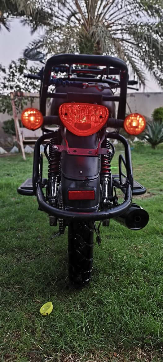 السلام عليكم 

دايوان ماكس/.DAYUN   MAX🔴🏍️

                                                          🔴 2022
مكينه/200cc🔴
مكينه /خطه حمره🔴
دراجه اوراق اصل (اصولي)🔴✅
مكفوله مكفوله🔴🔴✅
سعر خاص🔴⬇️
الاستفسار الرقم/***********
العنوان/واسط_كوت_قضاء الحي
