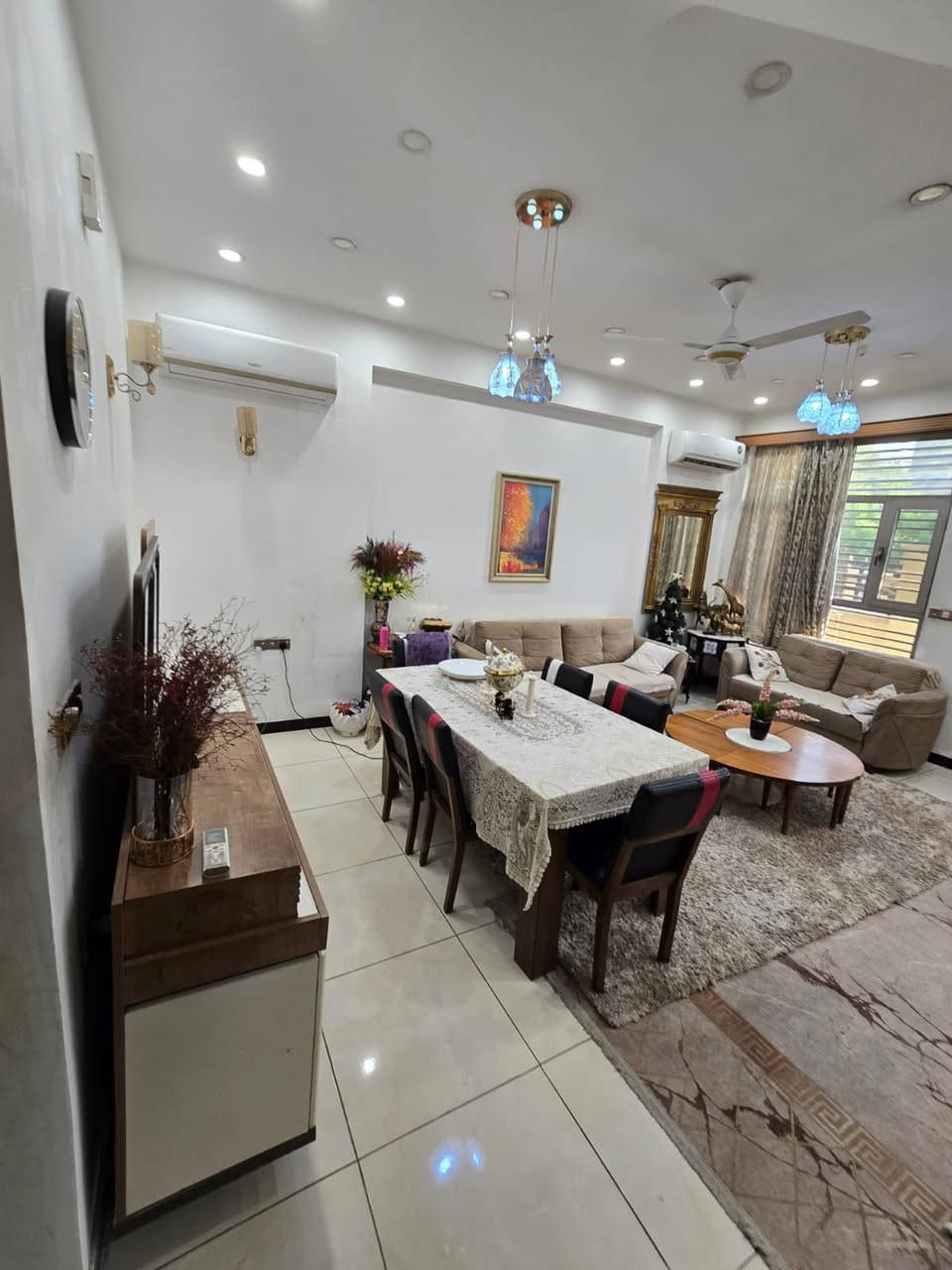 دار للأيجار في شارع فلسطين حي النيل بناء حديث درجه اولى قريب على الشارع العام الشارع شارع واسع جداً و هادىء ورصيف واسع يؤجر سكني فقط
المساحه : 80 متر 
واجهه     : 7 متر

الطابق الارضي يحتوي على : استقبال وهول مفتوحات واسعه جداً ومطبخ واسع وخدمات 
السبالت والمطبخ يبقى مع العقار 

الطابق الاول يحتوي على : غرف نوم عدد 2 وخدمات 

الايجار الشهري : 850 $

[شركه المهندس للعقار]

عندك اي عقار تريد تعرضه سواءً بيع أو أيجار (تجاري او سكني )ما عليك فقط زياره الشركة او مراسله اي رقم على الواتساب او الاتصال على احد الارقام التاليه
للاستفسار الأتصال على :

الهاتف   (***********)  
الهاتف   (***********)   
الهاتف   (***********)  
الهاتف   (***********)   

<<موقع الشركه شارع فلسطين خلف بانزين خانه الأدريسي في الشارع المقابل للدكتور هيثم للاسنان >>
