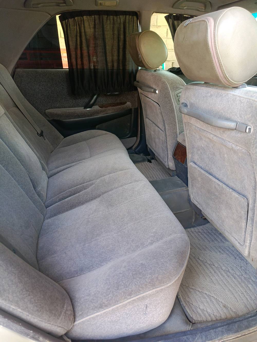 كروان راس الثور فلات موديل 1996 رقم دولي بصره باسمي شرط التحويل مكفوله من الكص والنقل والوصوليات كرستال اصل الايت ابو عيون سنتر لوك تقفيل وتفتيح محرك وكير كفاله العنوان البصرة قضاء الدير السعر 100 وبيها مجال بسيط 