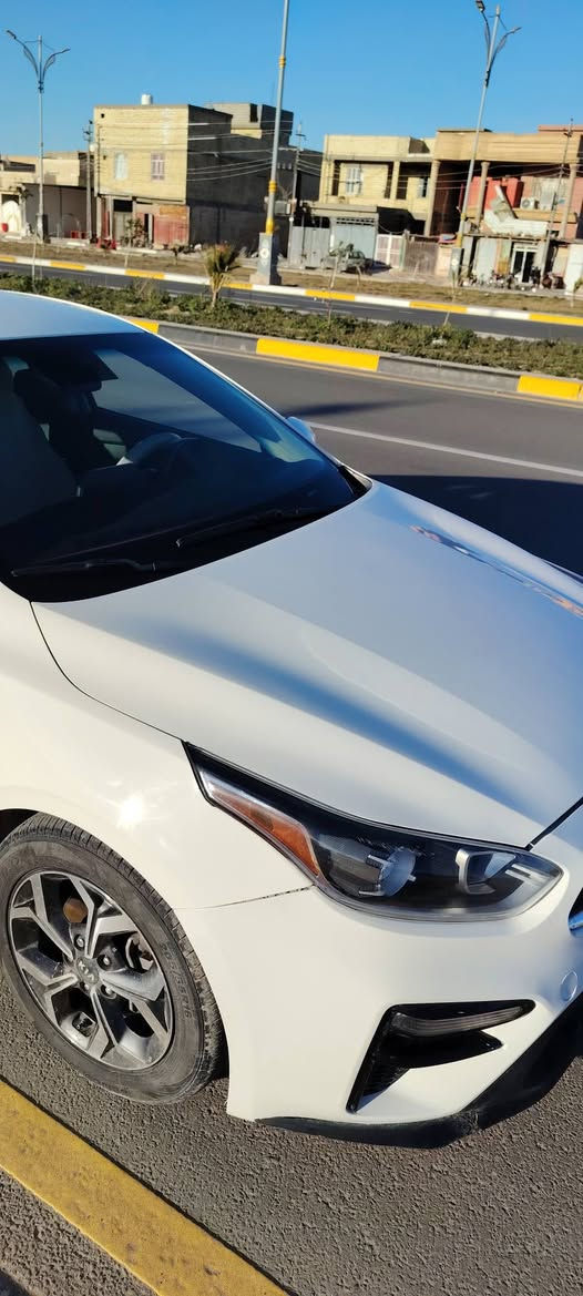 كيا فورتي موديل 19محرك 2000 دوش 
مكاني كربلاء 
تبريد ثلج 

تحكم ستيرن جهتين 

مانع انزلاق 

تحديد مسار 

ثلاث انظمة قياده عادي وسبورت وسمارت 

وباقي المواصفات معروفه 

الضرر مال امريكا الجاملغ الامامي جهه السايق والبنيد وباب السايق بي شخط وصبغته
السعر 126 
***********
