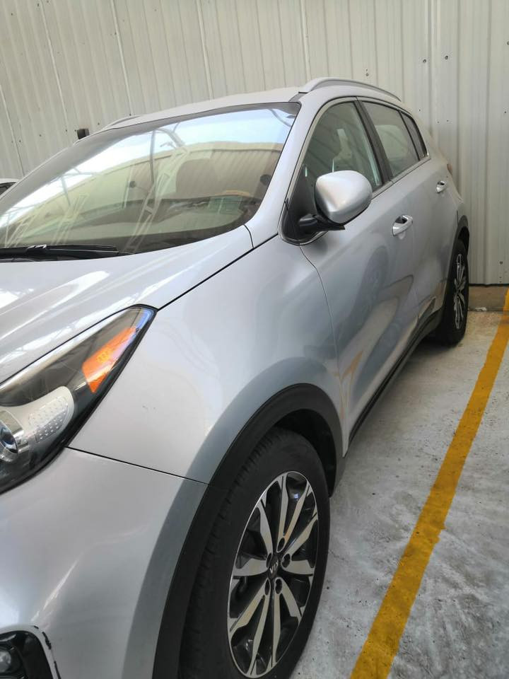 كيا سبورتج 2017
وارد امريكي 
رقم بغداد
الحادث موضح بالصور 
ماشيه99
 
مكان السياره بغداد 
للاستفسار التواصل على الرقم ***********
