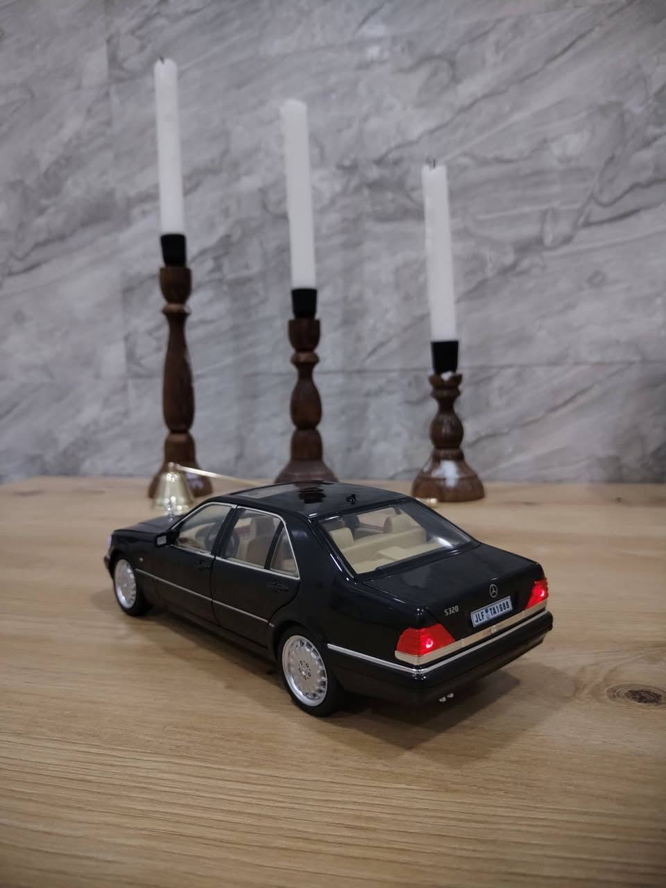 مارسيدس شبح موديل 1993
حجم 1:24
25 سم
⭕️السعر 20.000


**إذا كنت صاحب هذا الإعلان وتريد حذفه لأي سبب، رجاءا أرسل رسالة إلى الدعم الفني**