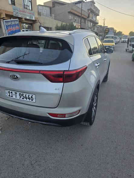 كيا سبورتج وارد أمريكي ٢٠١٧ 
صور الحادث بالمنشور بدون ايرباك وبدون تبديل ليبل واحد بدون صبغ.  فقط بارد قليل.    مكفولة محرك كير صدر تبريد جاهزة تخم تاير رقم بغداد تحويل مباشر السعر ١٥٥ بيها مجال 
للاستفسار 
***********
