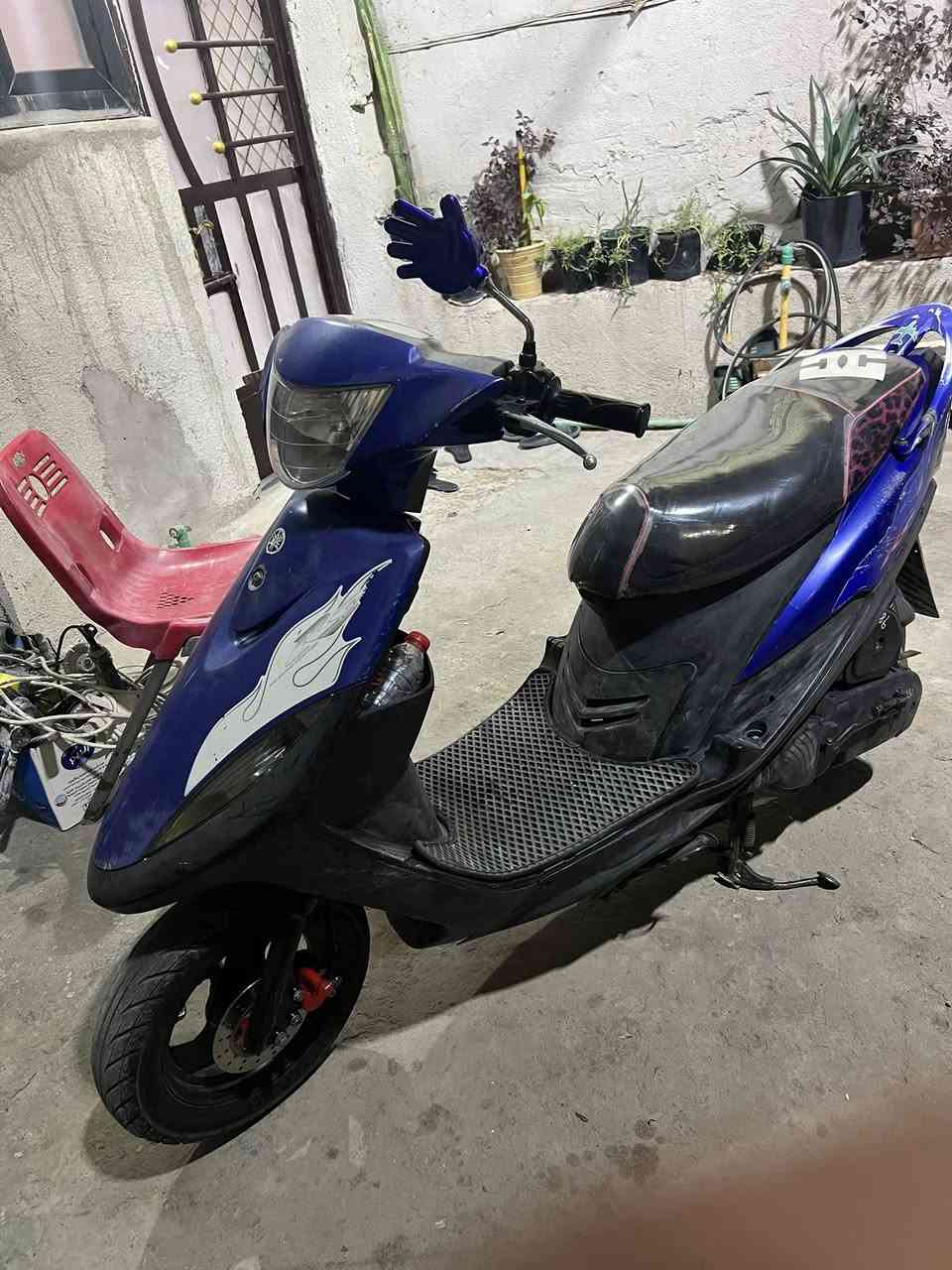 سلام عليكم ماكس عدله للبيع دراجه نقص برغي مابيه مكينه ما مفتوحه سعر 800وبيه مجال حك جيه مكاني زعفرانيه  ما متواجد واتساب ***********
