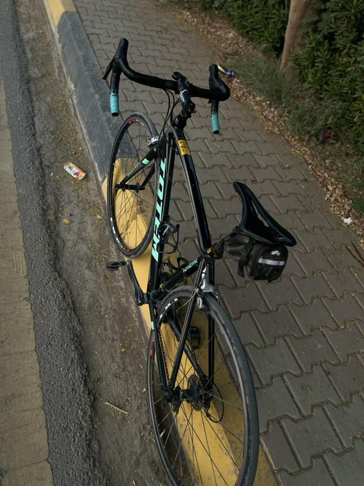 دراجه رود للبيع
شركة توتم المعدن كله المنيوم وزن خفيف نظافة الدراجه موضحه بل صوره نوع السستم كلارس حيث كله عدت البريكات الطوك سورا حجم الدراجه 53-54 وياله R500 الدراجه معمول الها ادامه وايرات وسيامه جدد اصلي 
سعر الدراجه 450 وبيها مجال بسيط حك جيه 
اي استفسار ثاني واتساب او ماسنجر 
***********
