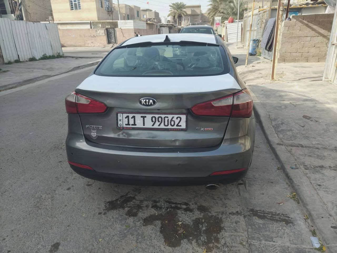 السلام عليكم ورحمة الله وبركاته
كيا فورتي موديل 2015
محرك 2000 GDI امريكي 
رقم بغداد الجديد 
مري شفط
تحكمات ستيرن
كروز سرعة  
نظام ايكو تقليل صرف الوقود 
حادثهة بأمريكا خلفي وبيهة قطع صبغ مثل ما موضح بالسونار   
مكان السيارة بغداد حي العامل 
*********** 
السعر ١٠٥ وبيهة مجال
