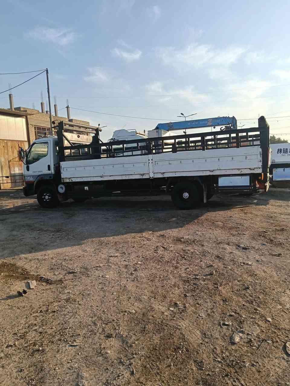 سلام عليكم كنتر بزون 2002 للبيع
سيارة جاهزه تحويل ثاني يوم رقم انكليزي واسط طول سته وربع  
عنوان بغداد 
رقم هـ. ***********
