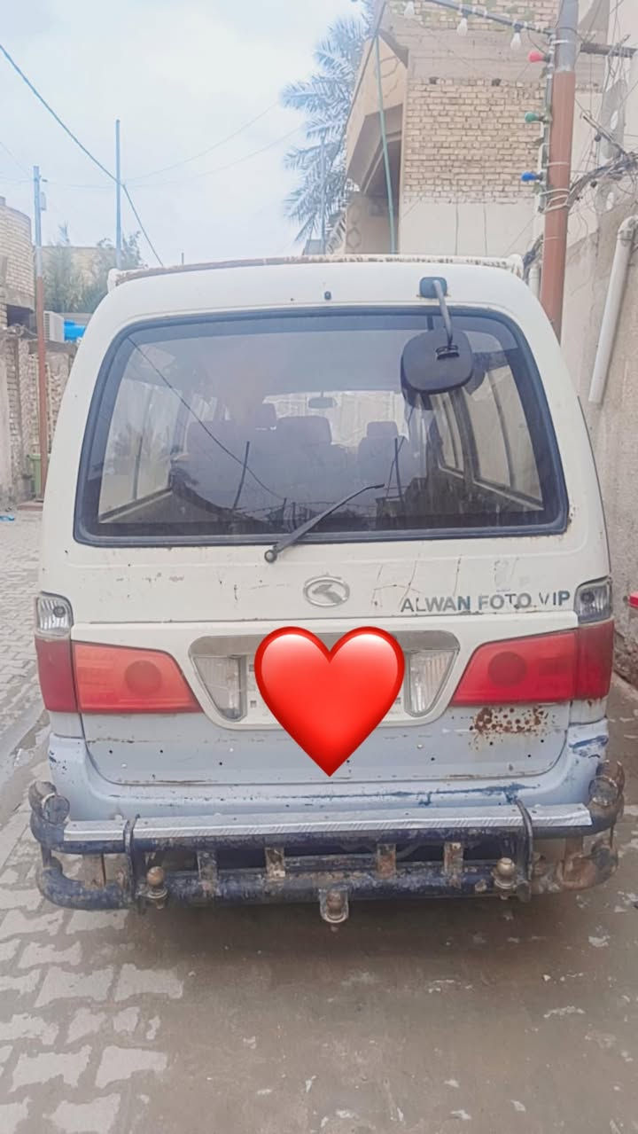 مرخصت صاحب الكروب فتون موديل ٢٠١١سياره يرادلها ترتيب أبيعها على وضعه مابيها ارقام ٣٣وبيها مجال ***********
