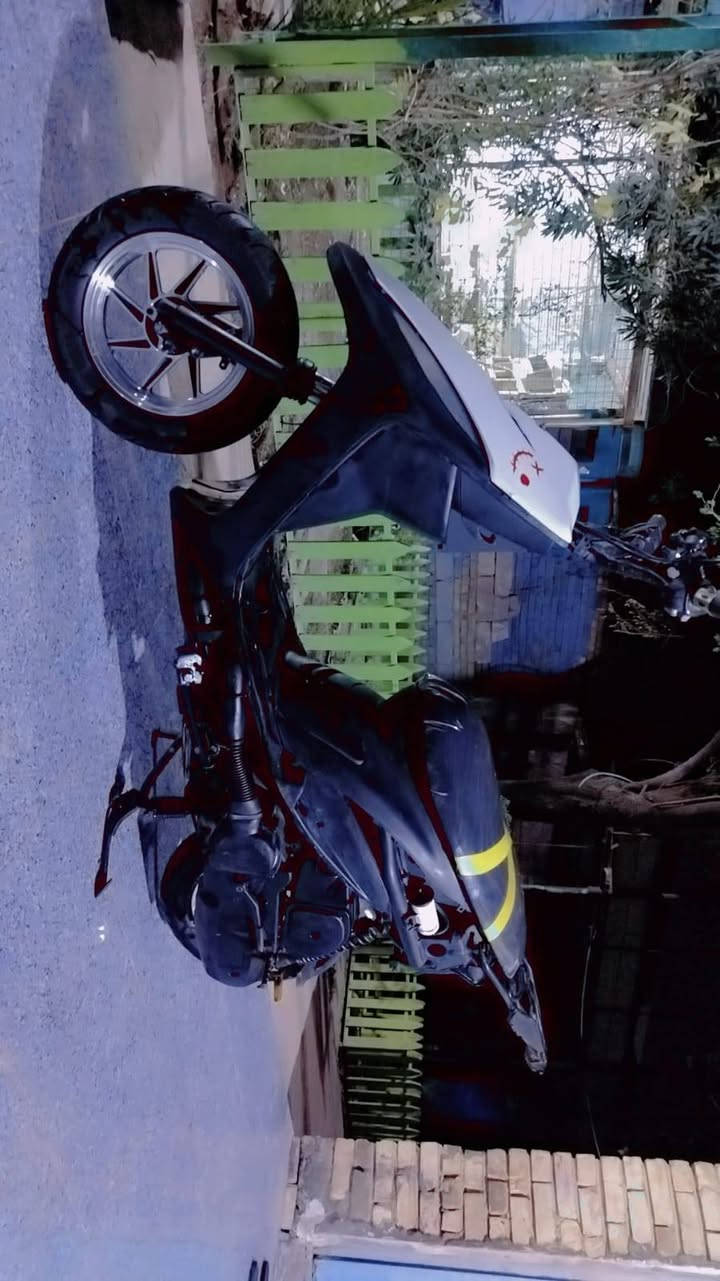 السلام عليك دراجة ماكس عدلة للبيع نضيفة وحلوة بوشة 55 مشي ونعومة خير من الله  كهربائيات كاملة سعرها قفل 400 ( الله شاهد ماخذينها من البصرة بمليون و100)
رقمي ***********
