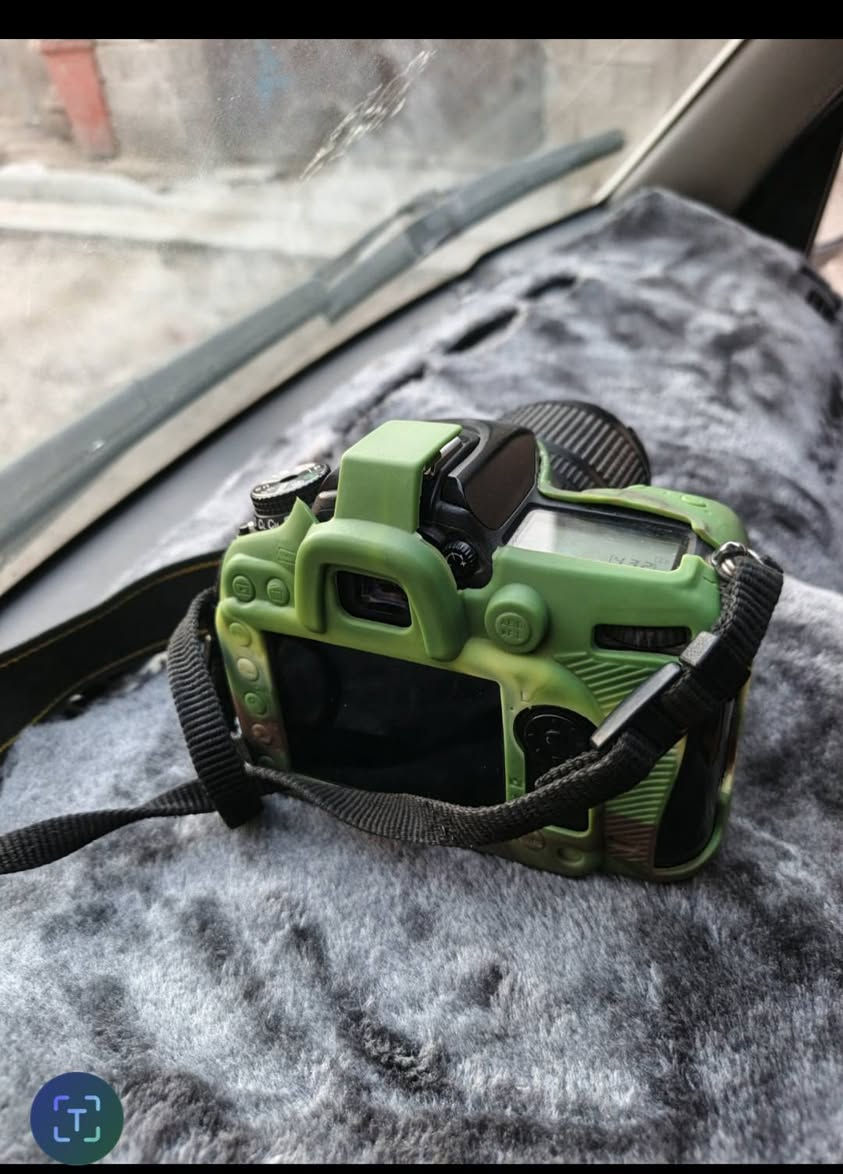 سلام عليكم كامره 7100حلوة ومرتبه للبيع كدامكم ما اعرف مواصفاتهة  اتصل وتدلل ‏‏‪***********‬‏ المكان بغداد حي النصر  بشارع العماري
