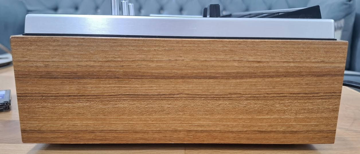 مسجل دك ياباني ماركة : AMSTRAD 7000
صناعة :1974
نظام DOLBY
تسجيل روعة ( واضح بالڤديو )
نظافة تامة
ملاحظة : الجهاز دك يعني اخرس يعني لازم يتوفر عندك
 ( مكبر صوت + سماعات )
السعر نهائي : 125 الف مع التوصيل
السعر نهائي : 125 الف مع التوصيل


**إذا كنت صاحب هذا الإعلان وتريد حذفه لأي سبب، رجاءا أرسل رسالة إلى الدعم الفني**