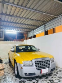 سياره كرايسلر لل بيع موديل 2010 محرك 6 سلندر 3.5 سعر عل خاص سياره نضاف...