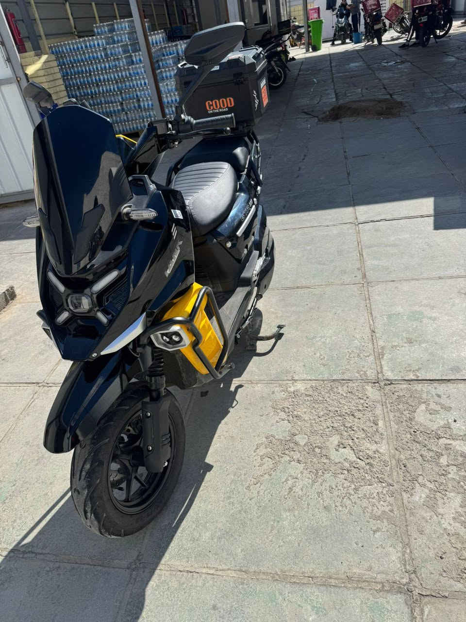 السلام عليكم
جبلي بطاريات ليثيوم 84 فولت
دراجه صارلها شهر من ماخذها
مستعجل ع البيع الدراجه جديده ما مشيه
1.400.000 و بيها مجال للشراي المكان حي العامل
***********
